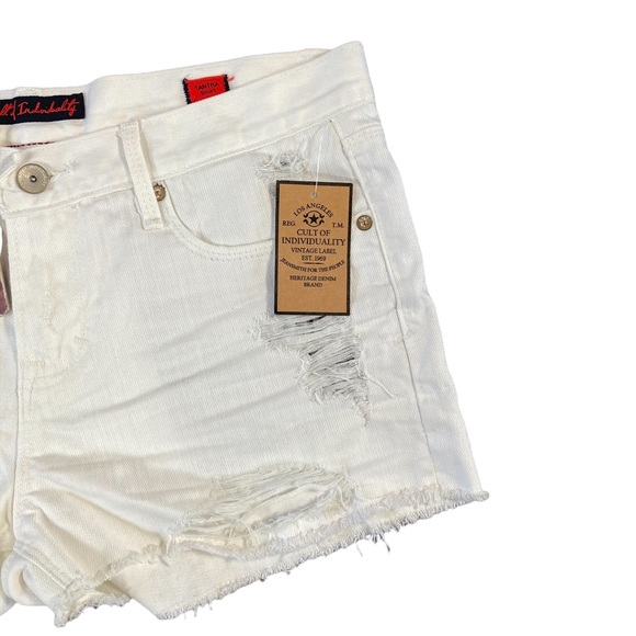 Cult of Individuality Women's Tantra Distressed Floral White Denim Shorts - Picture 4 of 9
